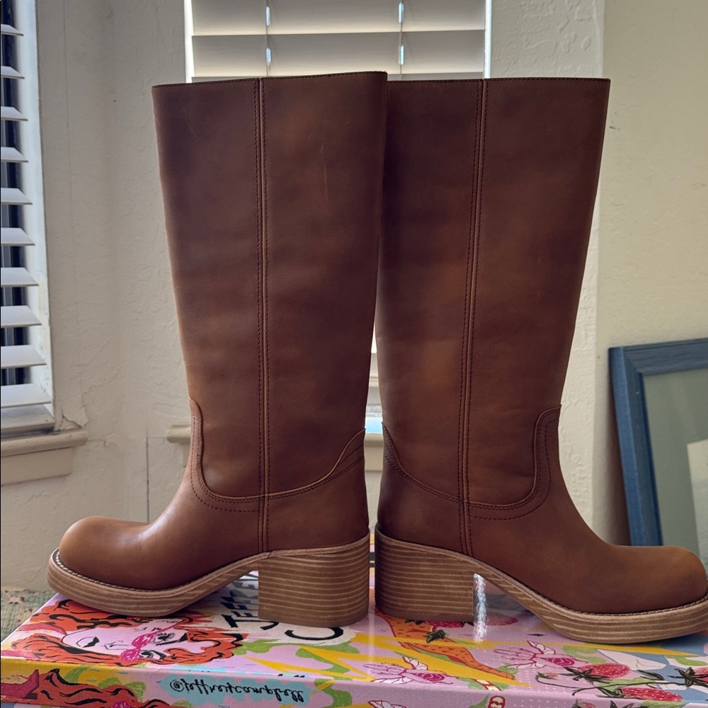Jeffrey Campbell Reflect-TN Boots. 7. - Picture 3 of 9